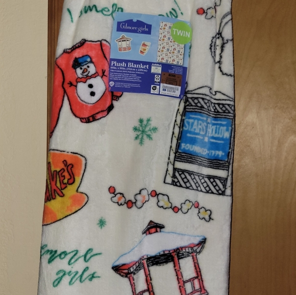 Jay Franco & Sons Other - Gilmore Girls Plush Blanket Twin Stars Hollow I Smell Snow Lukes Diner White New